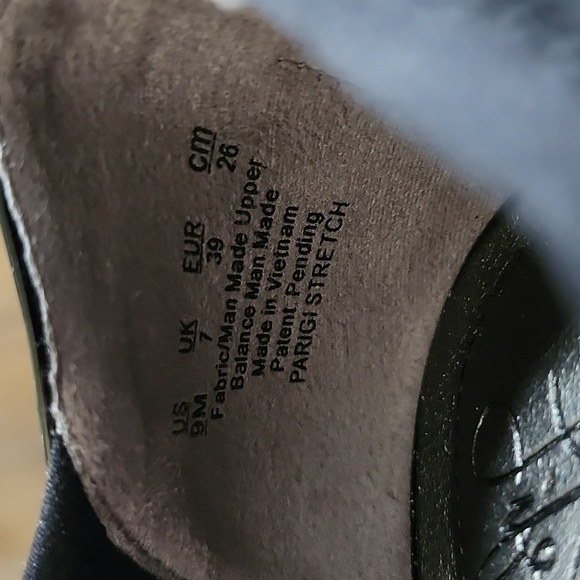 Heels - Picture 5 of 5